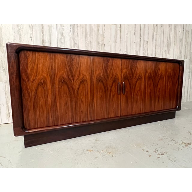 Mid-Century Modern Rosewood Tambour Door Credenza by Dyrlund For Sale - Image 3 of 13