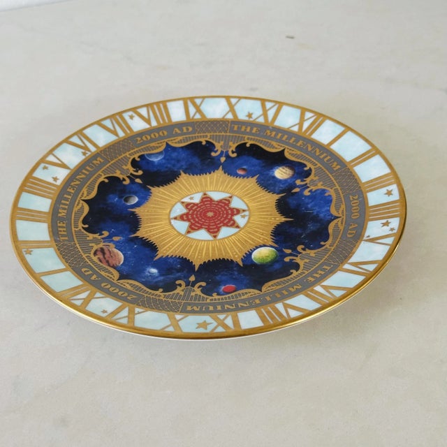 Traditional Vintage Royal Worcester Porcelain Plate in Celebration of the Millennium For Sale - Image 3 of 5