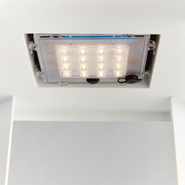 Kenneth Ludwig Chicago Hanley Solar Led Lantern 30" For Sale - Image 4 of 5