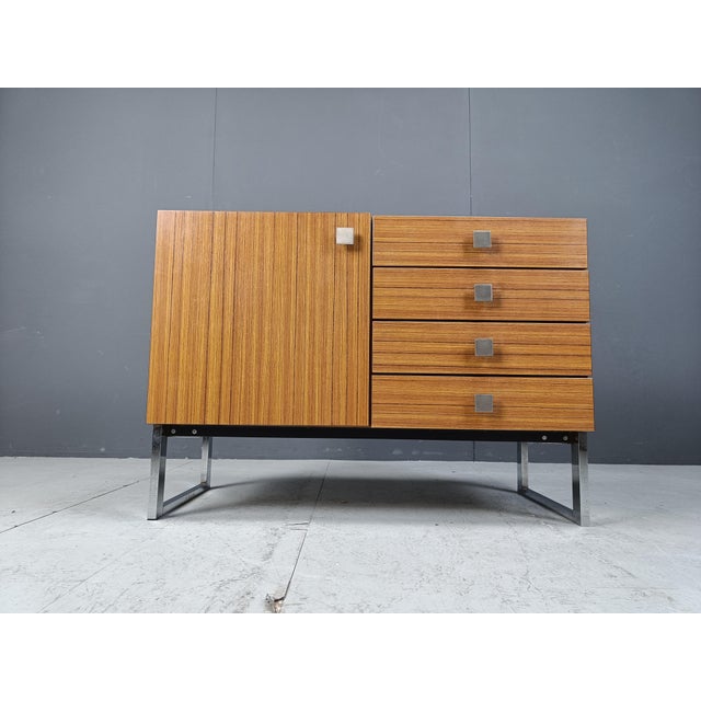 Mid-Century Modern Vintage Belgian Cabinet from Meurop, 1960s For Sale - Image 3 of 10