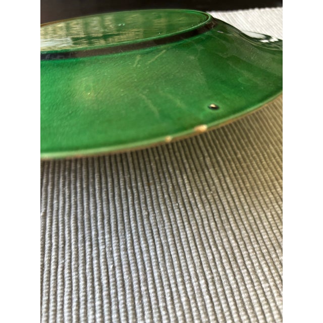 Traditional 1890's Antique Portuguese Green Majolica Botanical Fern and Clover Plate – Clover & Fern Relief – Emerald Glaze For Sale - Image 3 of 6