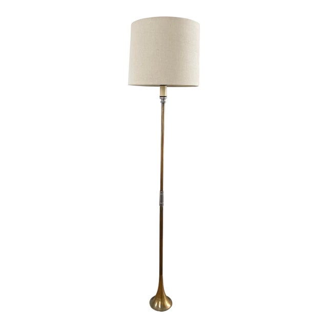 1972 Chapman Hunting Horn Form Floor Lamp With Black Base — Mid-Century Modern For Sale
