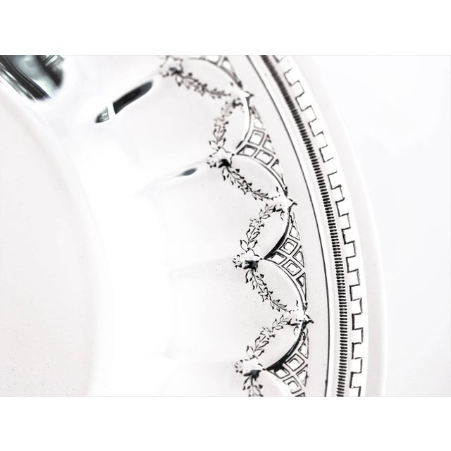 So dainty, so elegant and so useful. Pretty wreaths crisscrossing with cut-out fan-shaped triangles. The perfect size for...