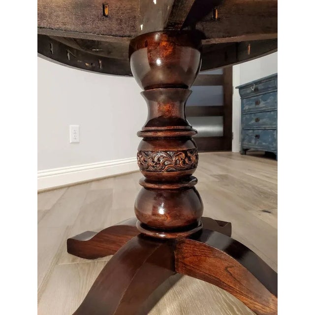 Auburn 19th Century Carved Rosewood Oval Centre Entry Table For Sale - Image 8 of 11