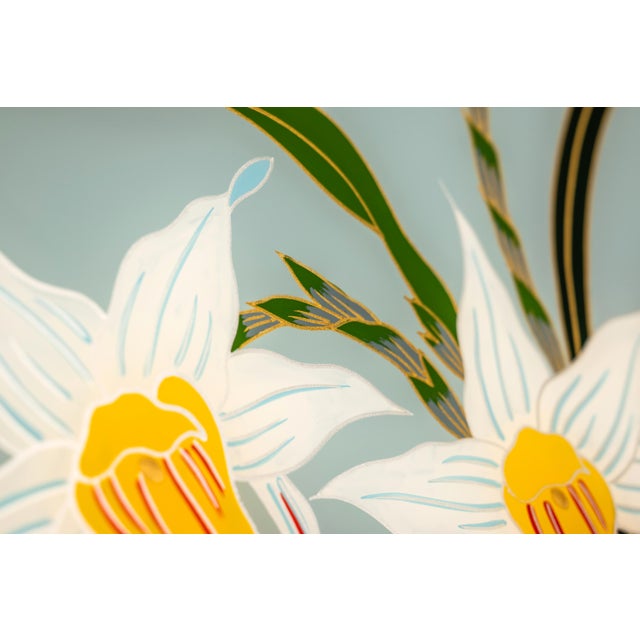 1960s Japanese Mid-Century Modern Hand-Painted Glass Serving Dish Depicting Orchids W/ Protective Case by Mitsukoshi For Sale - Image 12 of 18