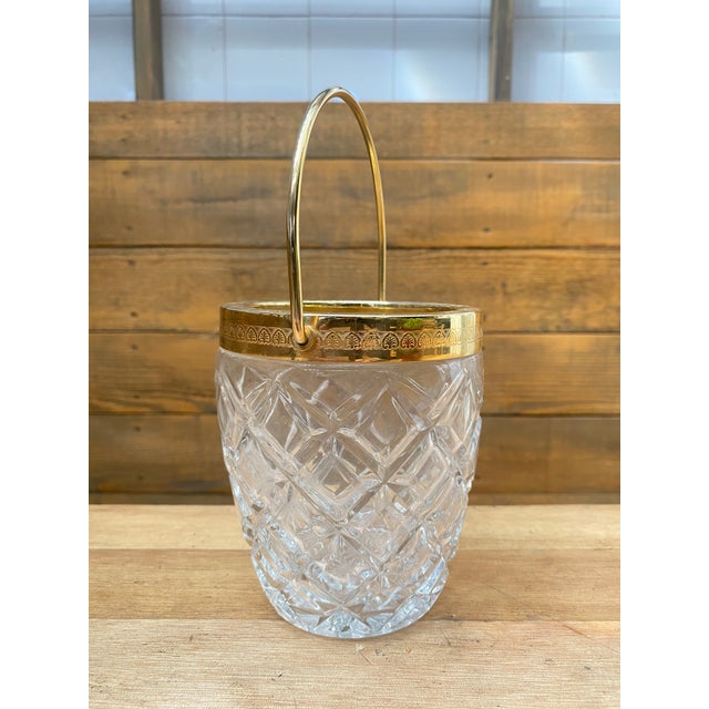 Art Deco Ice Bucket in Molded Crystal and Gilt Brass, 1920 For Sale - Image 3 of 11