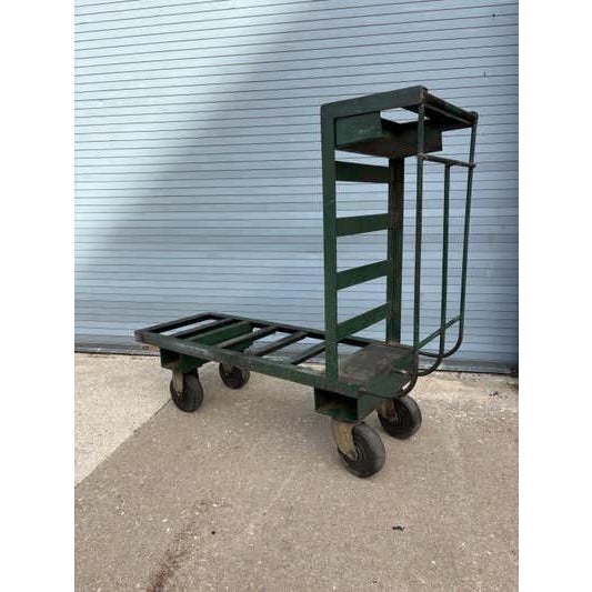 Vintage Industrial Iron Rolling Cart, Unattributed Design, USA, 1960 For Sale In Philadelphia - Image 6 of 10