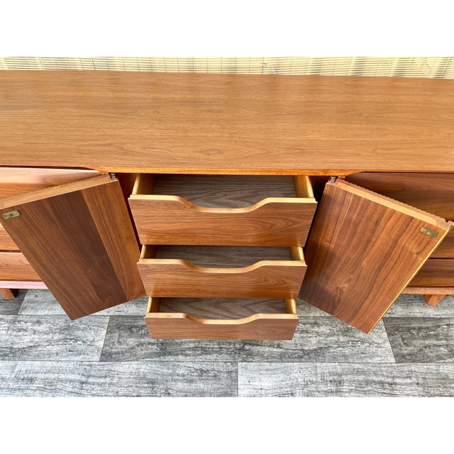 Fully Refinished Mid Century Modern 9 Drawers Dresser /Credenza by Lane Altavista Furniture. Circa 1960s For Sale - Image 12 of 18