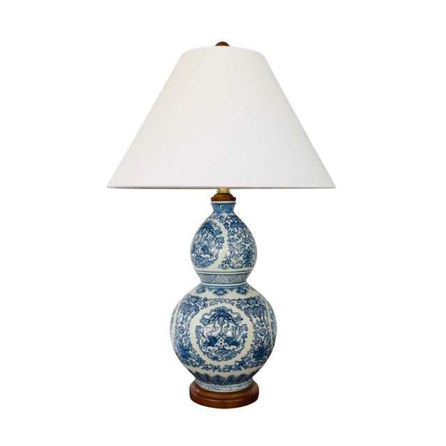 Lauren Ralph Lauren Lauren Ralph Lauren Blue & White Chinoiserie Double-Gourd Porcelain Table Lamps – Koi Fish Motif, Pair For Sale - Image 4 of 9