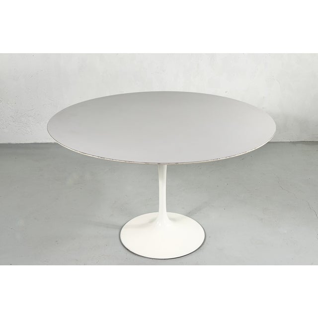 Mid-Century Modern Tulip Table in Melaminated Wood by Eero Saarinen for Knoll International, 1960s For Sale - Image 3 of 9