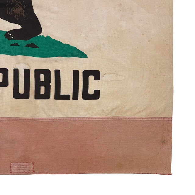 American Large Vintage Cotton California Republic Bear Flag For Sale - Image 3 of 8