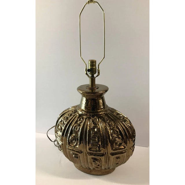 Mid-20th Century American Ceramic Lamp With Custom Brown Suede Shade For Sale - Image 4 of 10