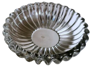 Art Deco French Glass Bowl by Pierre d'Avesn for Daum, 1930