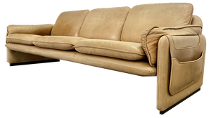 Vintage Ds-61 3-Seater Sofa with Magazine Rack in Leather from de Sede, Switzerland, 1960S