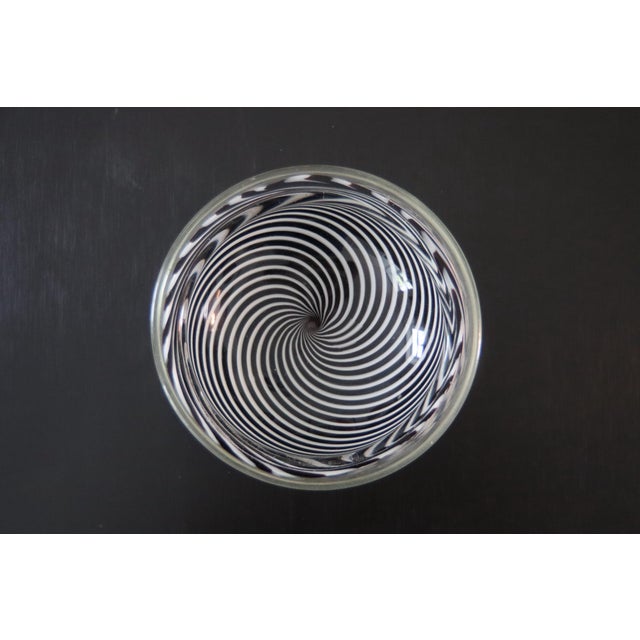 Mid-Century Modern Italian Mezza Filigrana Bowl in Murano Glass, 1950s For Sale - Image 3 of 7