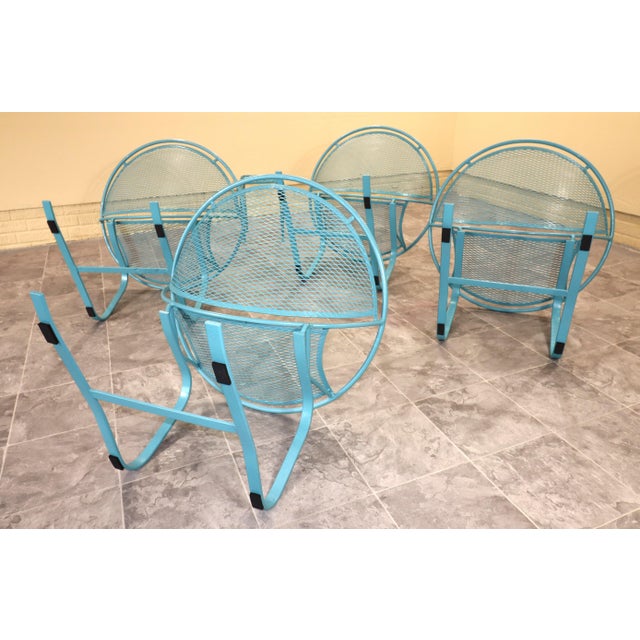 Four Maurizio Tempestini for Salterini “Radar” Cantilever Lounge Chairs With Table, 1950s, Attributed For Sale - Image 17 of 17