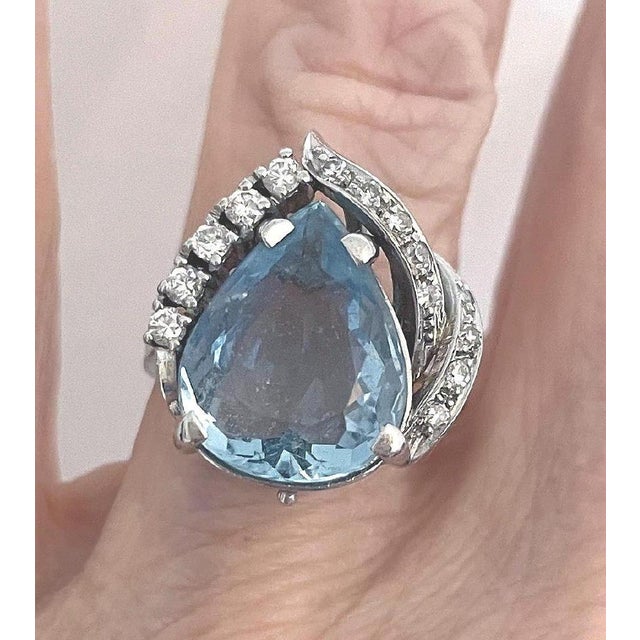 1960s Vintage Aquamarine Ring 5.25 Pear With Diamond Swirl Platinum Setting For Sale - Image 5 of 7