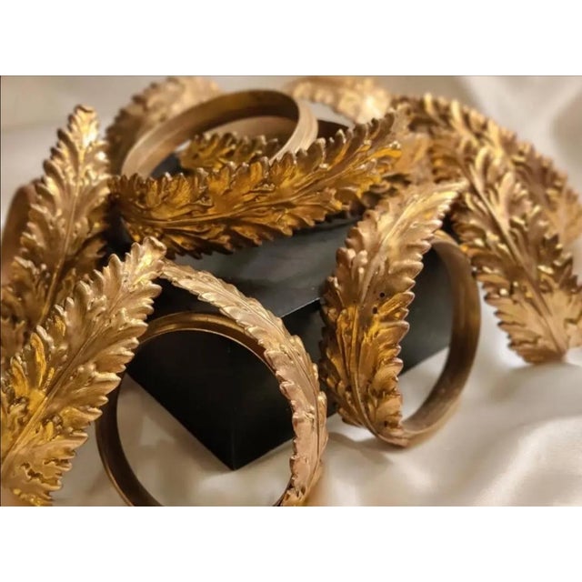 French Rare 19th Century Ornate French Gilt Bronze Acanthus Leaf Curtain Rings Set For Sale - Image 3 of 6