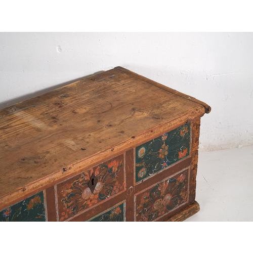 Antique storage trunk with floral decoration (year 1895)dimensions: length: 123 cm depth: 53 cm height: 53 cmstyle: folk...