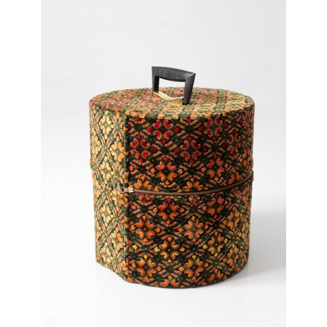 Textile 1960s Carry-All by Munro Cut Velvet Jacquard Wig Case For Sale - Image 7 of 17