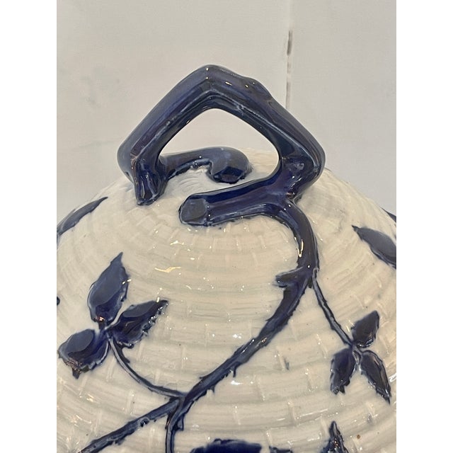 Mid 19th Century Majolica Beehive Cheese Dome & Stand Blue & White Rare by Mintons C1870 For Sale - Image 5 of 14