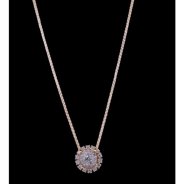 Round Shape Brilliant Cut Sunflower Flora Sun Ray Illusion Set Halo Set Pave Set For Sale - Image 4 of 9