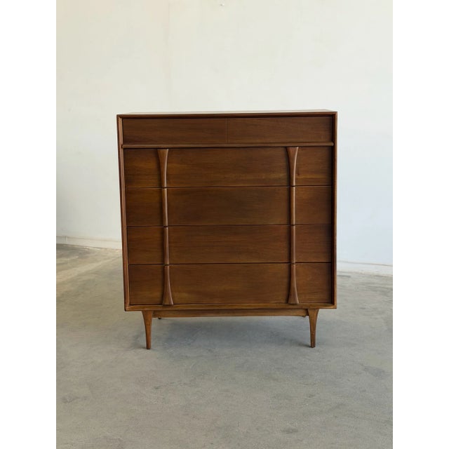 Mid Century Dresser With Sculpted Pulls For Sale In Los Angeles - Image 6 of 10