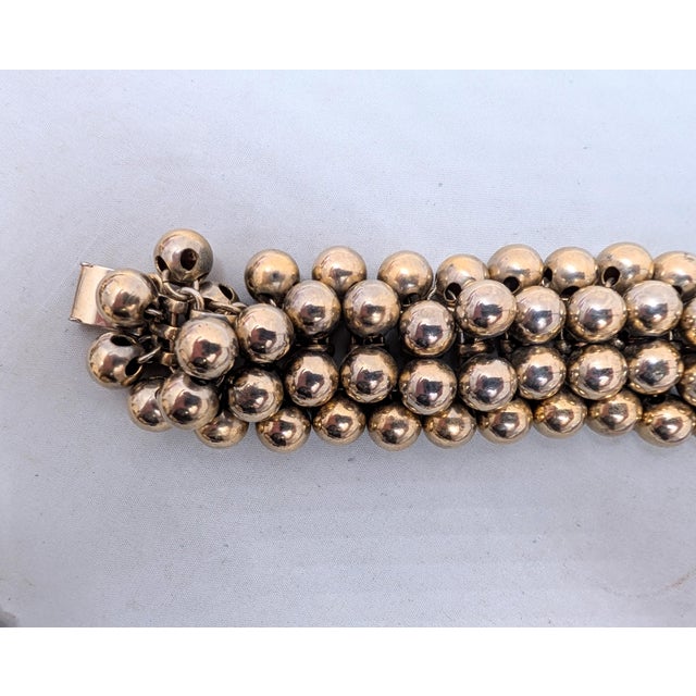 1960s Vintage 1960s Signed Napier Goldtone Machined Balls Charm Bracelet For Sale - Image 5 of 8