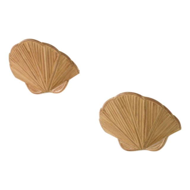 Clam Shell Pencil Reed Rattan Wall Sconce (Set of 2) For Sale