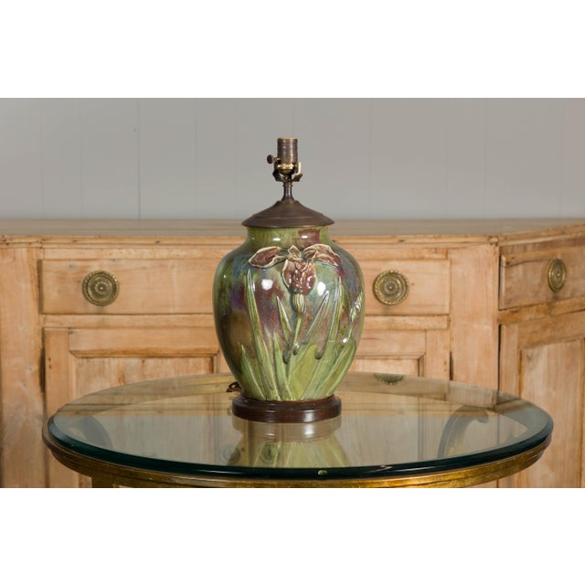 1920s Green Pottery Table Lamp with Raised Floral Motif on Wooden Base, Wired For Sale - Image 10 of 12