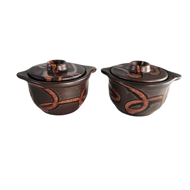 Mid-Century Laurentian Canadian Pottery No. 370 Covered Soup Bowls, Pair For Sale - Image 4 of 11