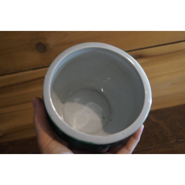 18th Century Yongzheng Chinese Green Glazed Pots - A Pair For Sale - Image 10 of 13