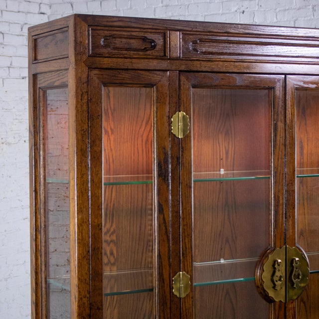 Late 20th Century Campaign or Chinoiserie Style Lighted China Hutch by Bernhardt Dark Oak & Brass For Sale - Image 6 of 18