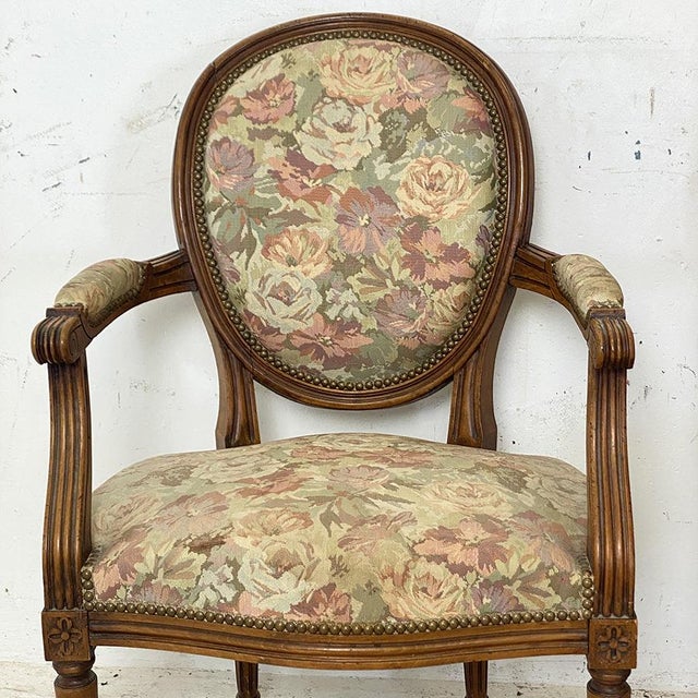 Louis XVI Style Cabriolet Armchairs with Medallion Backs, Set of 2 For Sale - Image 5 of 12