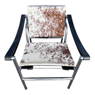 LC1 Chair with Cowhide Leather by Le Corbusier, Pierre Jeanneret & Charlotte Perriand for Cassina For Sale