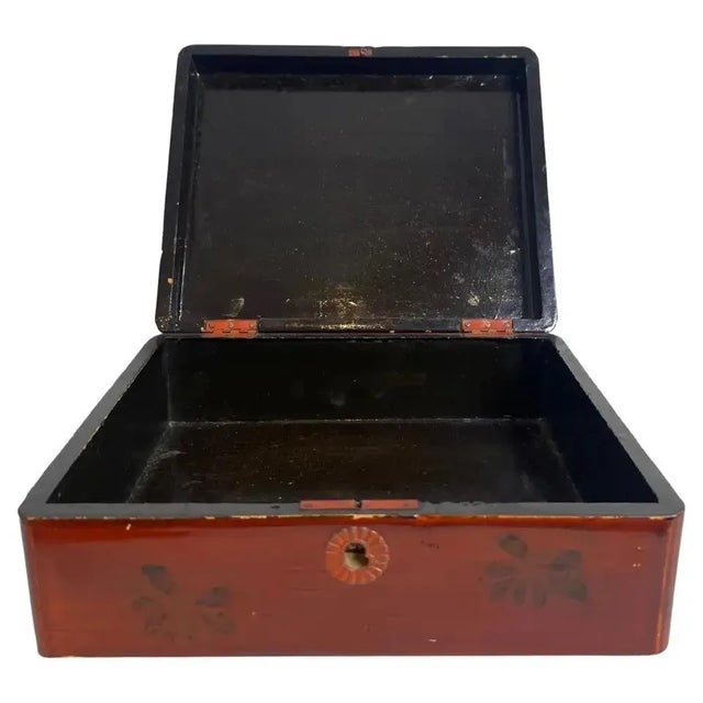 Antique Red Lacquered Box, 1800s For Sale - Image 4 of 9