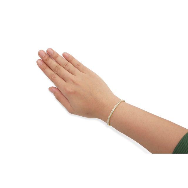 Early 21st Century 10K Yellow Gold over .925 Sterling Silver 1.0 Cttw Diamond Square Hybrid Link 7" Tennis Bracelet (I-J Color, I2-I3 Clarity) For Sale - Image 5 of 6