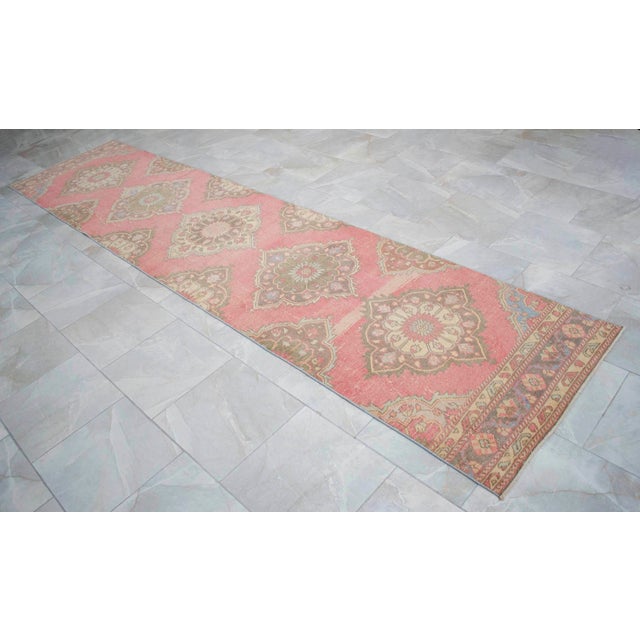 1960s Traditional Turkish Runner Rug Hand Knotted Distressed Low Pile Pink Hallway Decor For Sale - Image 4 of 13