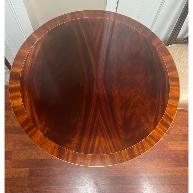 Transitional Baker Entryway Inlaid Lamp Pedestal Round Table Mahogany Vintage For Sale - Image 3 of 8
