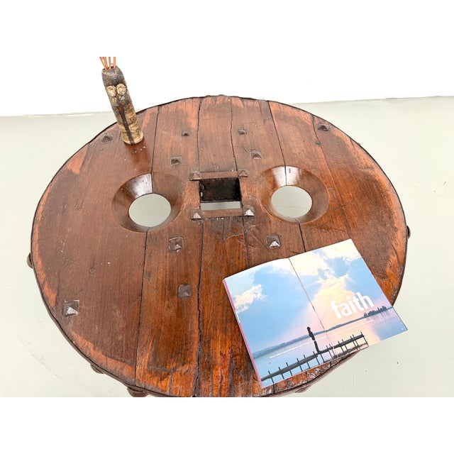 Brazilian Folk Art Brutalist Circular Coffee Table in Wood, 1950s For Sale - Image 4 of 18