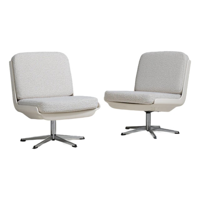 Pair of Variopur Space Age Upholstered Swivel Chairs, Antique, Germany, Circa 1970 For Sale