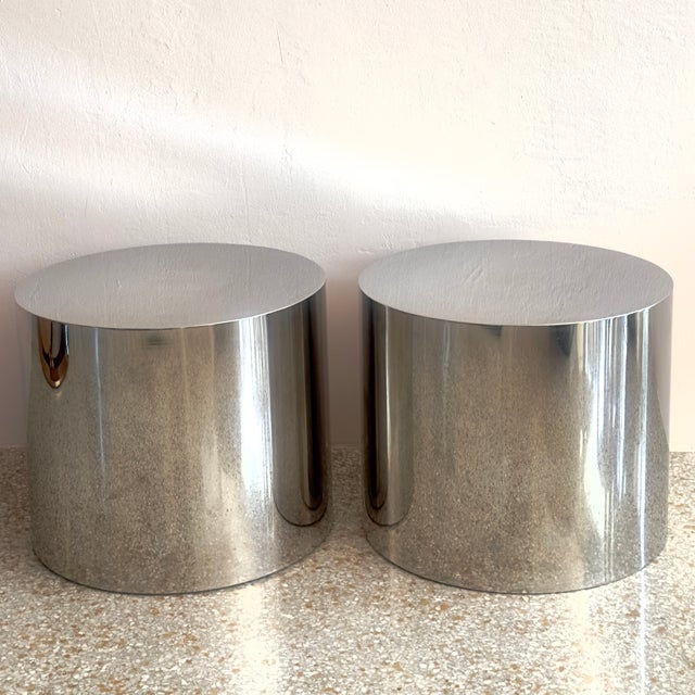 1970s Mid-Century Modern Polished Chrome Cylinder Drum Tables (Pair) For Sale - Image 5 of 10