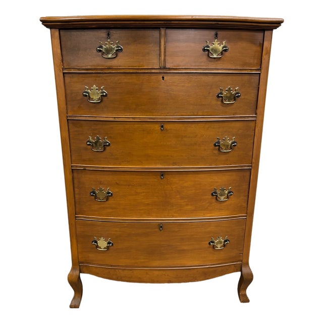 Antique American Federal Bowfront Chest of Drawers For Sale