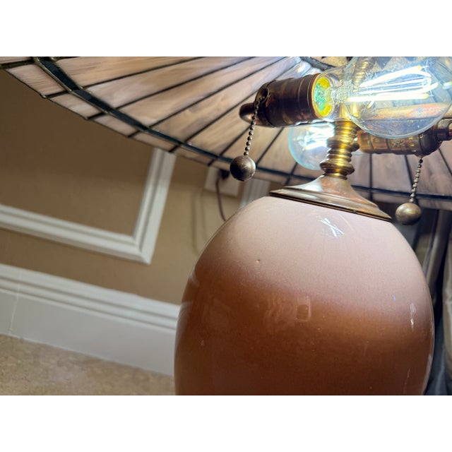 1980s Vintage Mid-Century Modern Crescent Brass Manufacturing Co. Lamp & Slag Glass Shade. Glazed Apricot-Colored Base For Sale - Image 5 of 12
