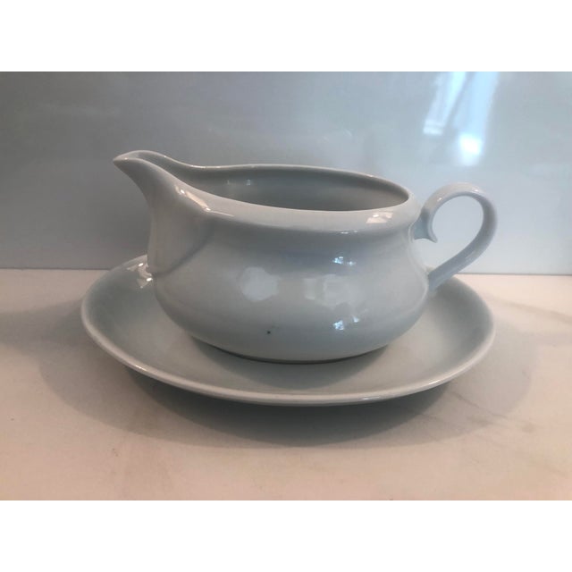 Mid-Century Modern White Cordon Bleu Sauce Boat and Saucer From Hungary For Sale - Image 3 of 9
