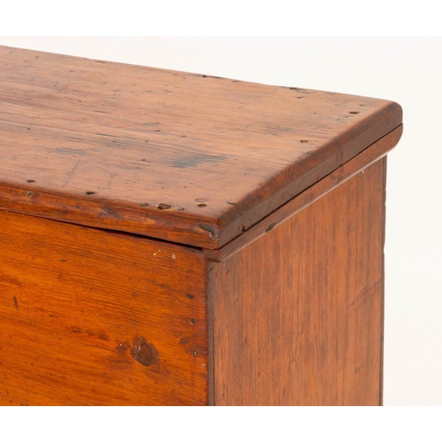 Early 19th Century American Pine Mule Chest, Circa 1800 For Sale - Image 5 of 9