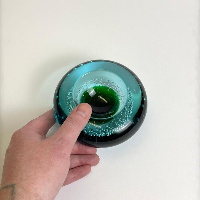 Green and Blue Bullicante Murano Glass Bowl by Galliano Ferro, 1960s For Sale - Image 6 of 10