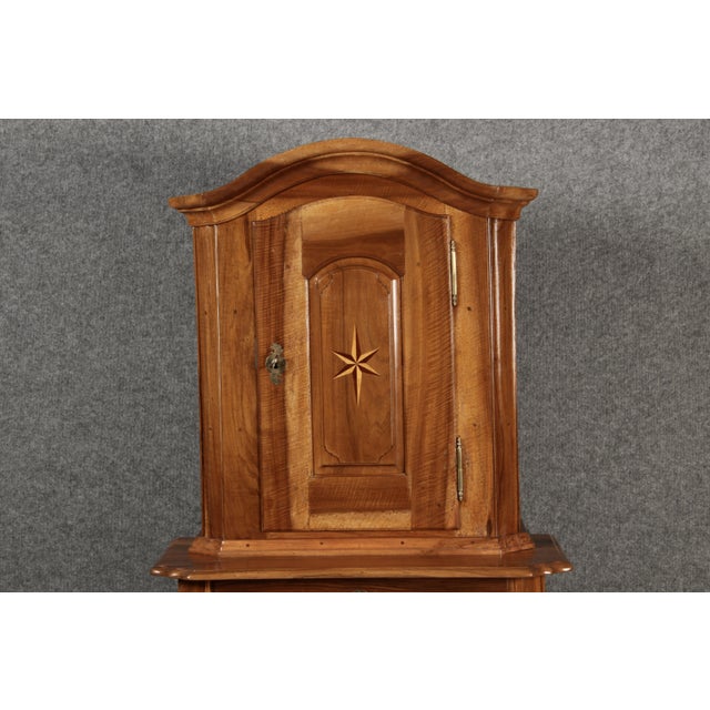 Antic Narrow Top Cabinet, 1750 For Sale - Image 6 of 18