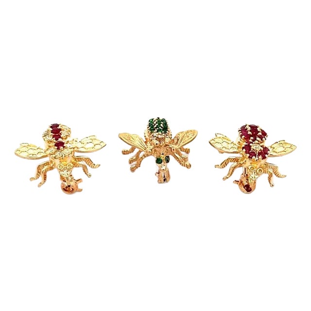 Lovely Diamond Ruby Emerald 14k Yellow Gold Set of 3 Bee Pins For Sale