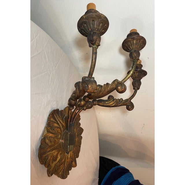Antique Ornate 19th Century Italian Gilt Wooden Electrified Wall Sconce Fixture For Sale - Image 4 of 14